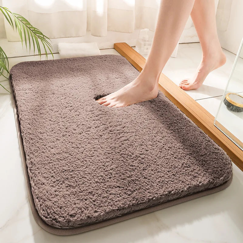 SOFTHAVEN – Plush Microfiber Bath Mat for Comfort & Safety